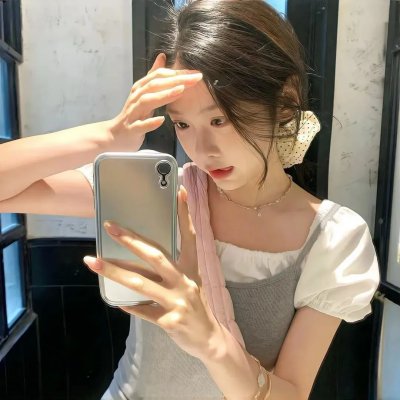 奶奶跟外婆